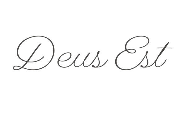Deus Est